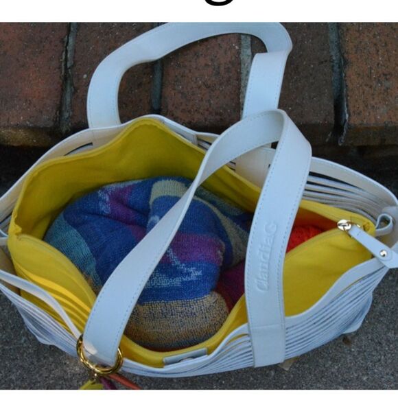 Claudia G White Travel Day Beach Tote Bag with removable - Picture 5 of 7